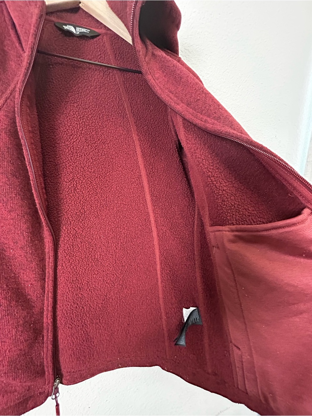 The North Face Crescent Full Zip Sweater Fleece Hoodie Jacket Burgundy Small - Picture 4 of 9